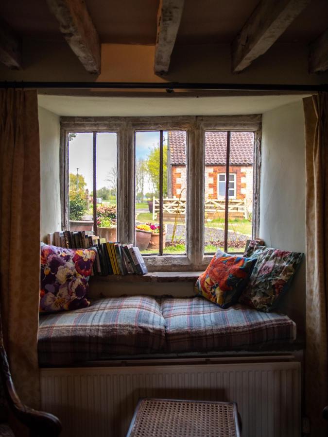 Country Cottage With Spa, Catering, Gardens, Nature Reserve Walks - Free Parking, Self Checkin Σκάνθορπ Εξωτερικό φωτογραφία